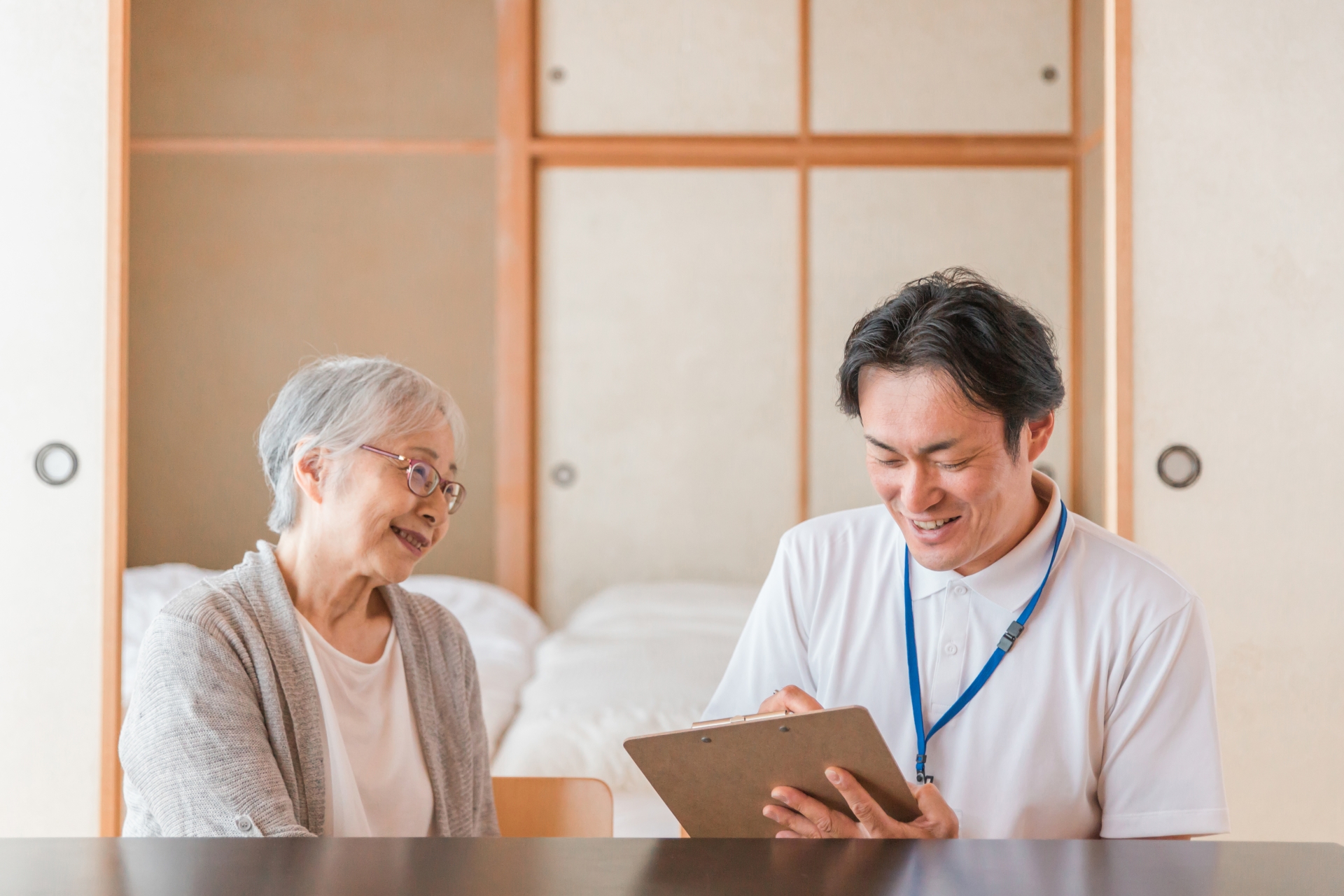 訪問介護士の仕事内容とは?必要な資格や向いている人の特徴を徹底解説!