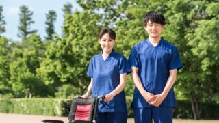 介護職のスキルアップ方法をわかりやすく解説！キャリアを広げる資格も紹介